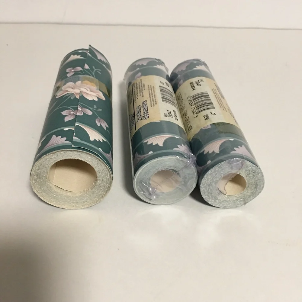 WALLPAPER BORDER GREEN PASTEL PINK FLOWERS 5 1/4” 45’ total NIP